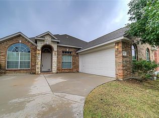 5525 Milford Dr, Fort Worth, TX 76137