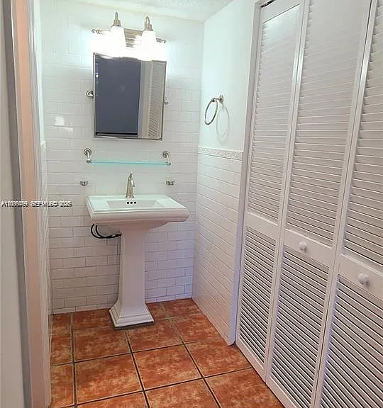 9410 Live Oak Pl #109 — Photo 19