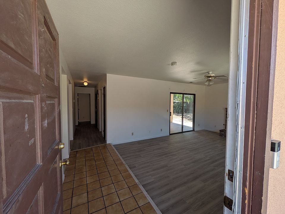 1st image of 135 N Peppertree Ln