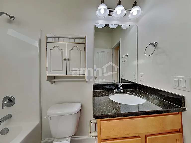 24 Madeline Cir — Photo 13