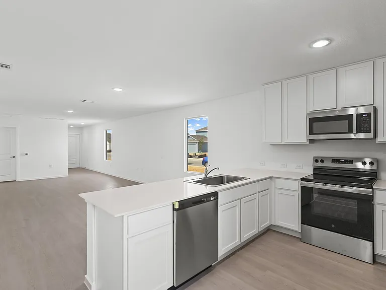 1003 Beck Ter — Photo 11