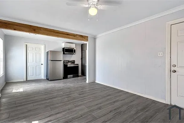 305 N Robinson St #C — Photo 18