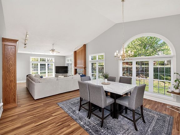 3rd image of 8114 Cobblestone Ct