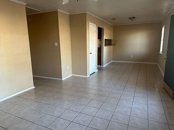 3rd image of 1315 Norris Dr