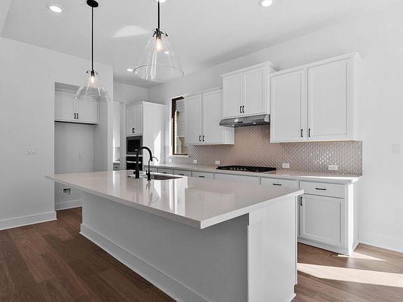 7th image of this home