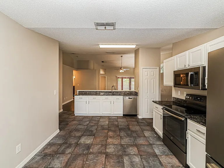 4022 Fontana Pl — Photo 7