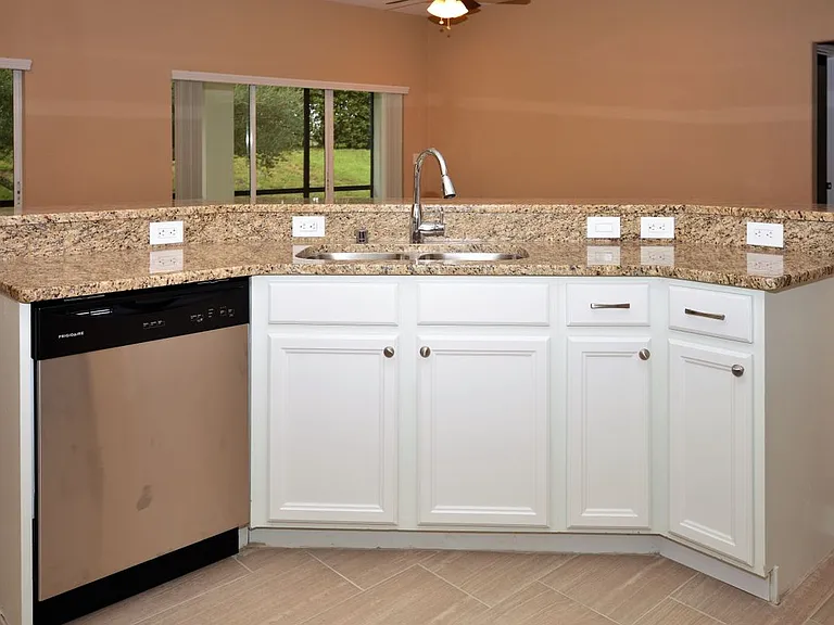 10747 Masters Dr — Photo 8