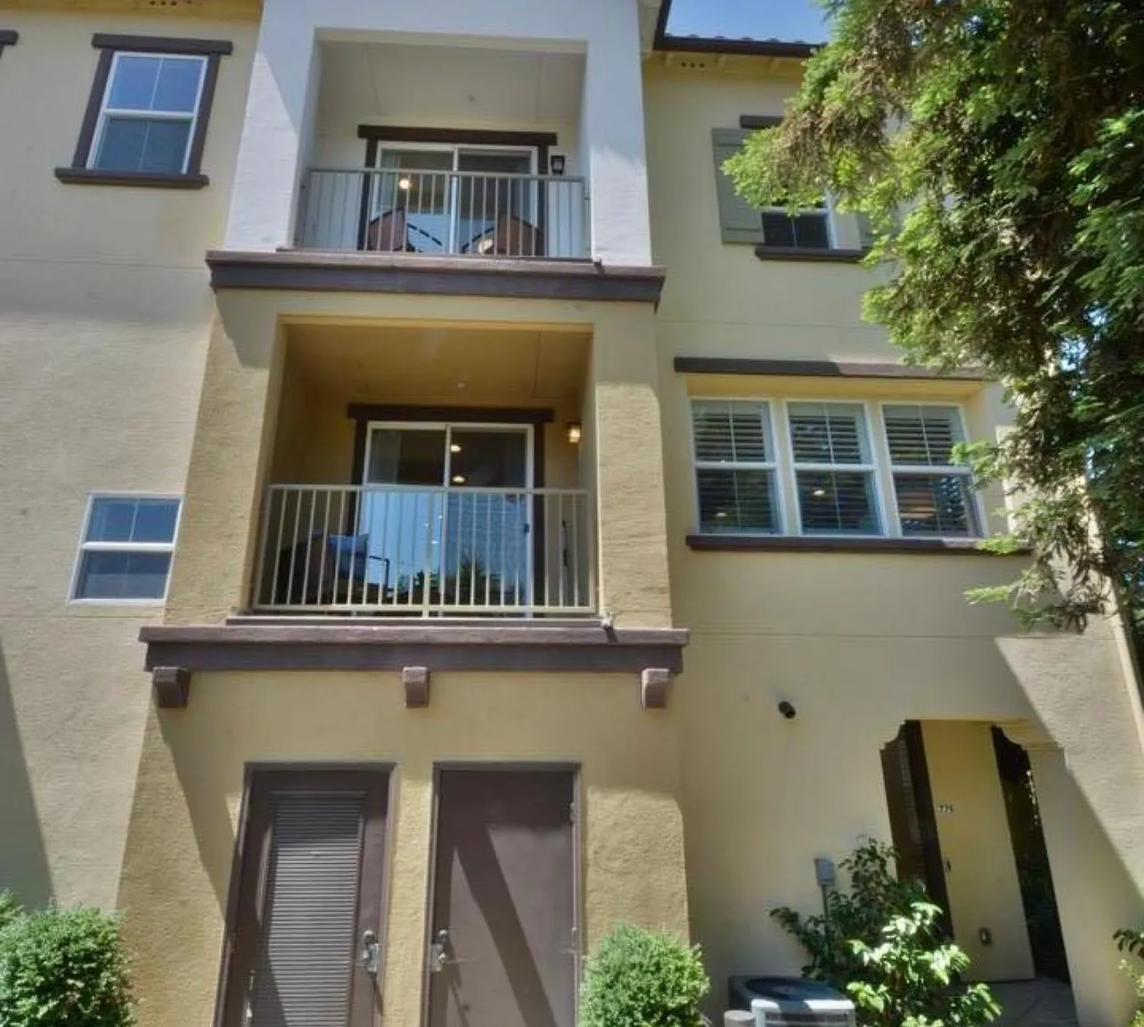 2 bed, 2.5 bath, 1416 sqft, $3,550 — Photo 1