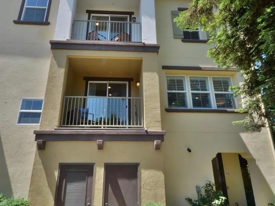 776 Grandview Ter #776