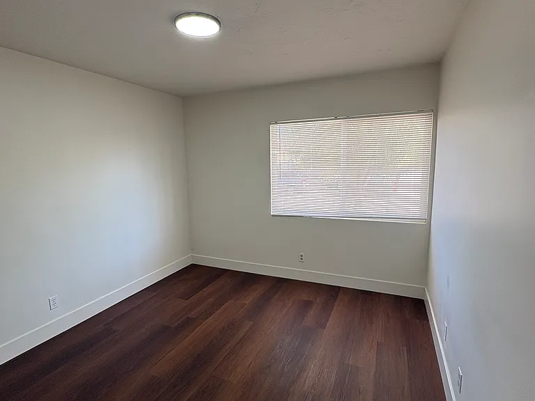 21113 Donora Ave #A — Photo 7