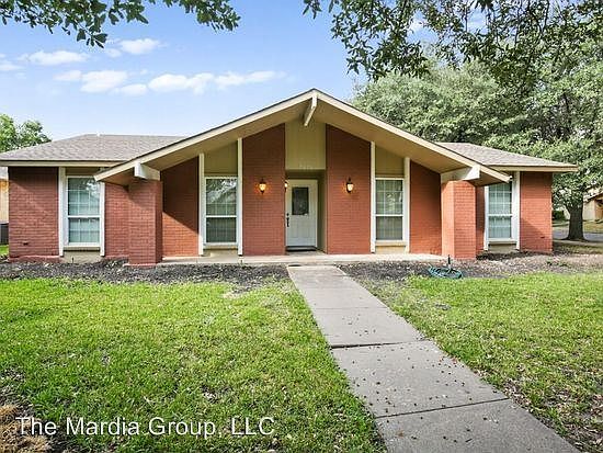 1st image of 4309 Mayflower Dr