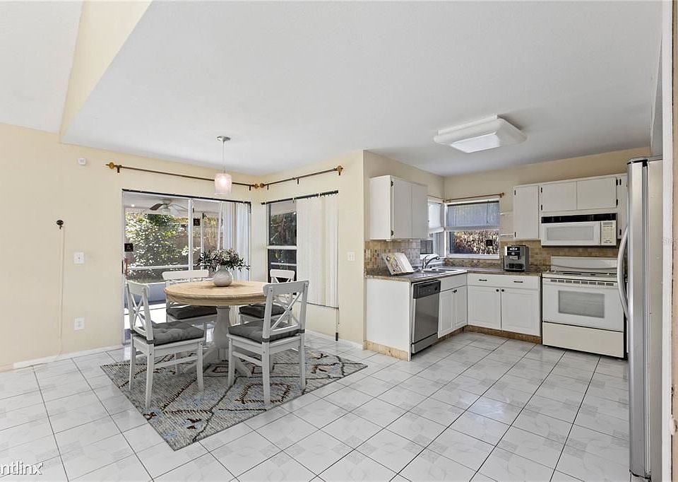 1st image of 2450R Deermeadow Dr