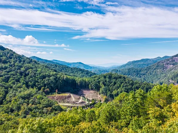 125 Stoneway Drive, Tuckasegee, NC 28783