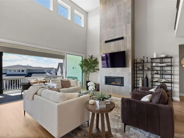 5932 Los Olivas Point, Parker, CO 80134