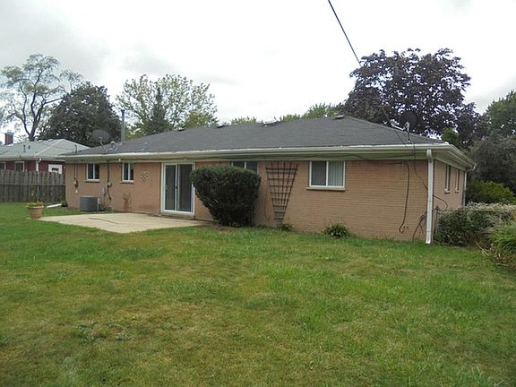 2nd image of 9433 N Margail Ave