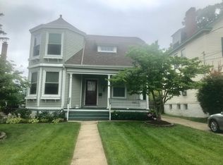 3760 Hyde Park Ave, Cincinnati, OH