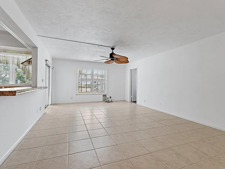 5570 Tamberlane Cir #131 — Photo 6