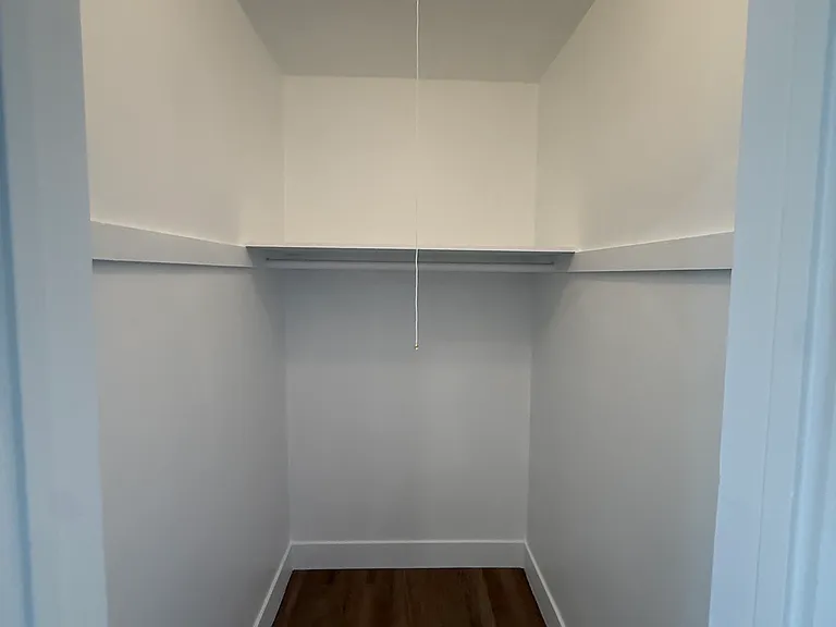 14254 Burbank Blvd #8 — Photo 13