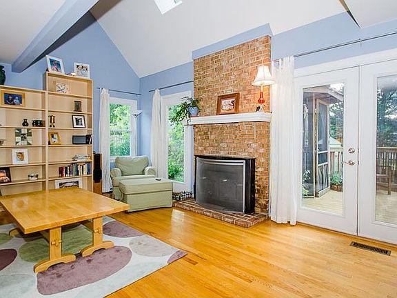2nd image of 13752 Cabells Mill Dr