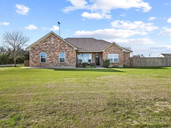 100 Bois D Arc Cir, Trenton, TX 75490