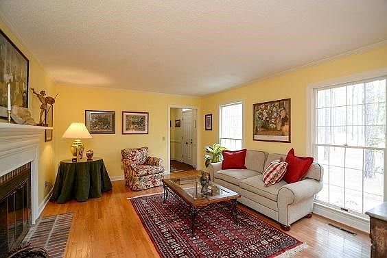 150 CR Family Room 1