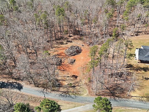 2nd image of 24 Brock Rd