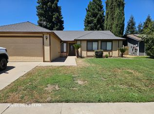 1724 Ben Franklin Ave, Tulare, CA 93274
