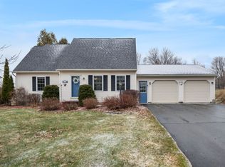 34 Hunting Ridge Ln, Milton, VT 05468