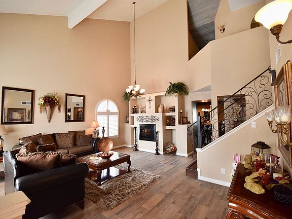 5th image of 12151 Frank Cordova Cir