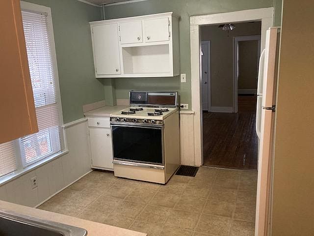 Kitchen into dining room
