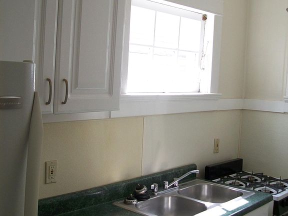 5th image of 4810 Prytania St #B