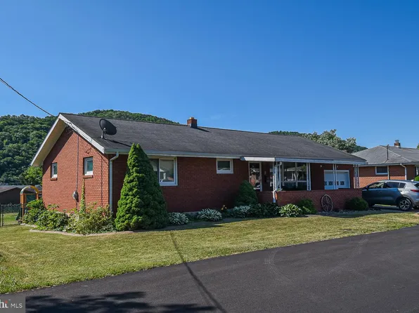 1365 Lynmar St, Keyser, WV 26726