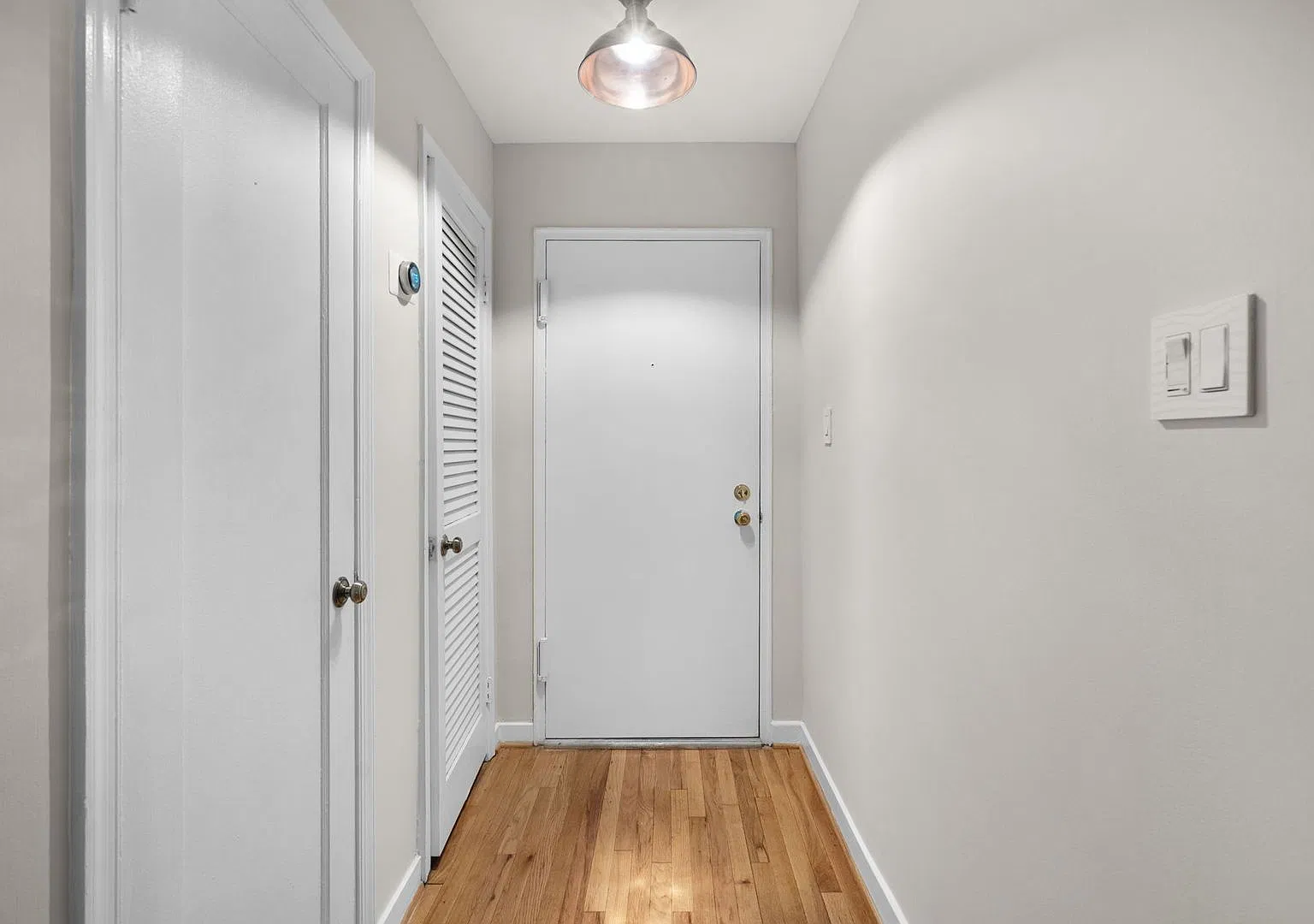 2BD/1BA - Silver Spring Condo - Move In Ready — Photo 4