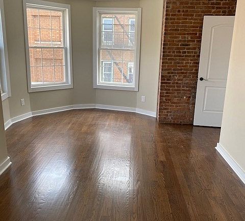 3rd image of 678 Bergen Ave APT 3