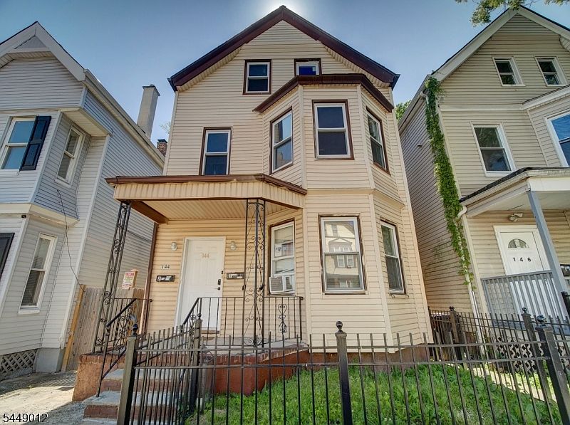 1st image of 144 Steuben St