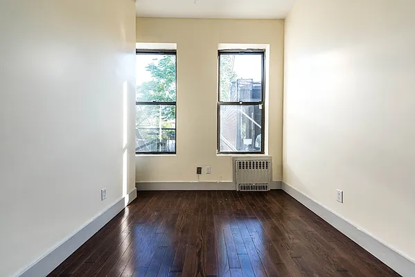 Rented by Nooklyn NYC LLC | media 79