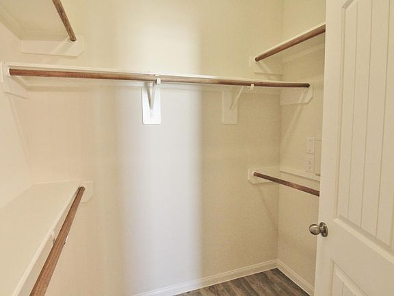 4th image of 18143 Bethany Manor Ct