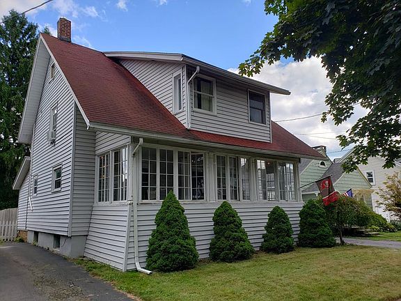 2nd image of 914 Bridgman St