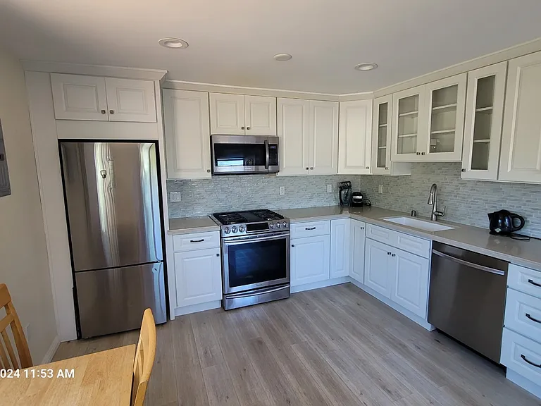 9771 Paso Robles Ave — Photo 4