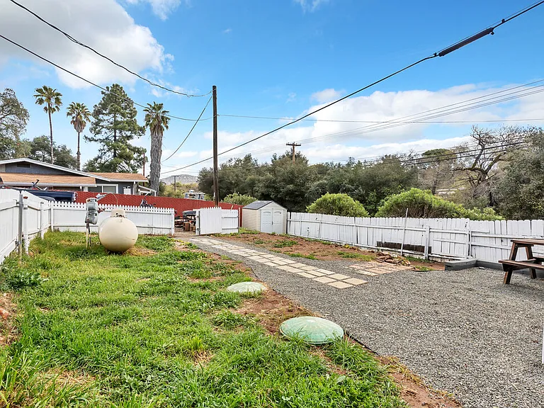 1224 Willowside Ter — Photo 4
