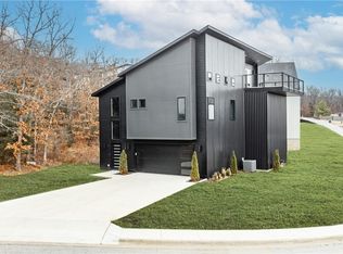 224 S Paddock Loop, Fayetteville, AR 72701