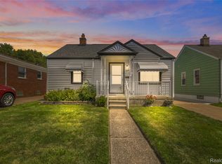 2790 Blanche St, Melvindale, MI 48122