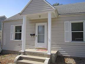 2nd image of 2311 S Lakeport St