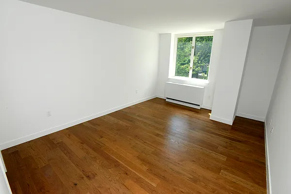 Sold by Battery Park Realty | media 23