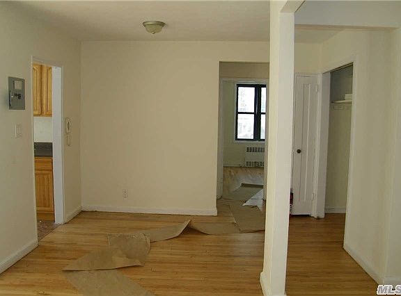 4th image of 2240 Burnett St APT 1H