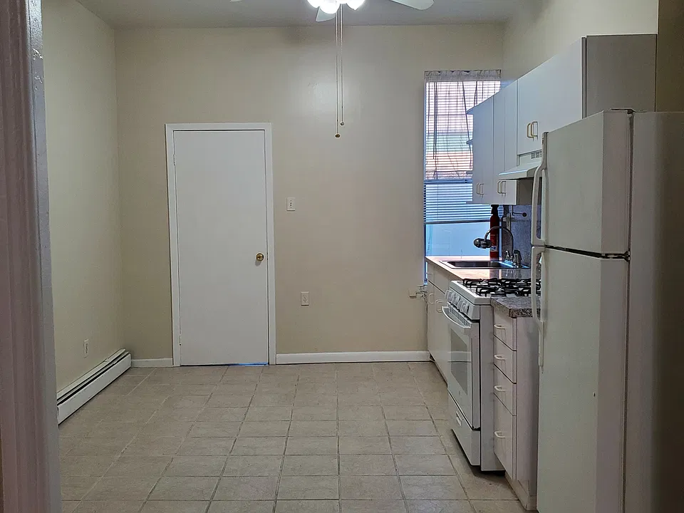 927 Park Ave #5N