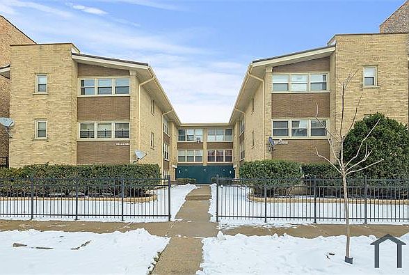 1st image of 11009 S Vernon Ave #2