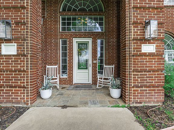 3rd image of 135 Kirkpatrick Rd