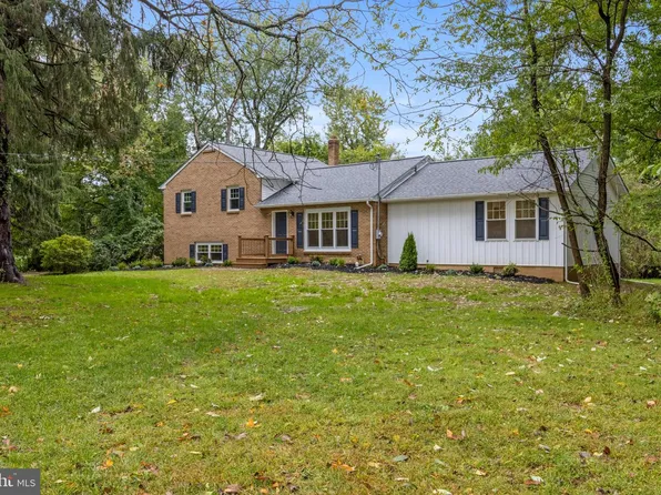995 Smithbridge Rd, Glen Mills, PA 19342