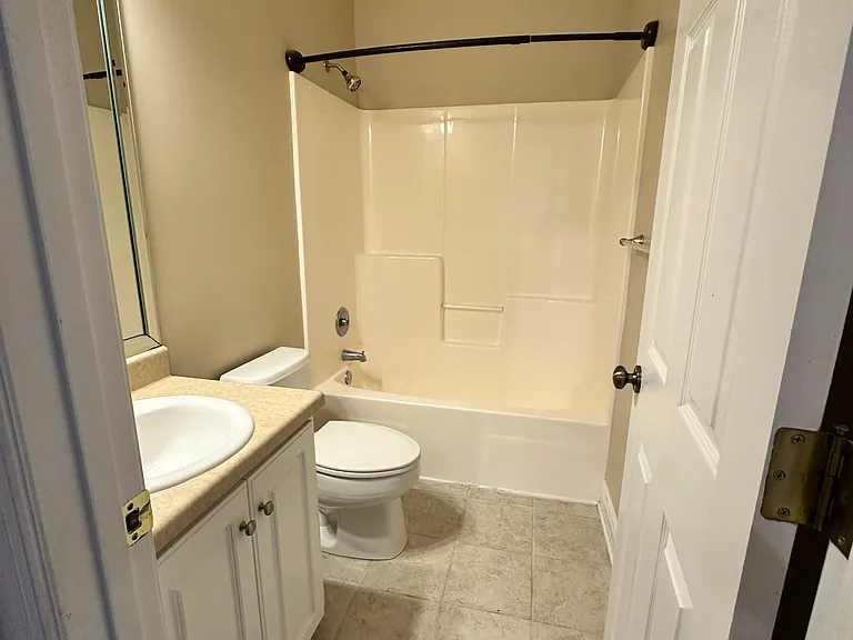 207 Okeechobee Dr — Photo 14